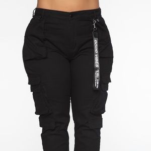 Fashion nova cargo pants joggers